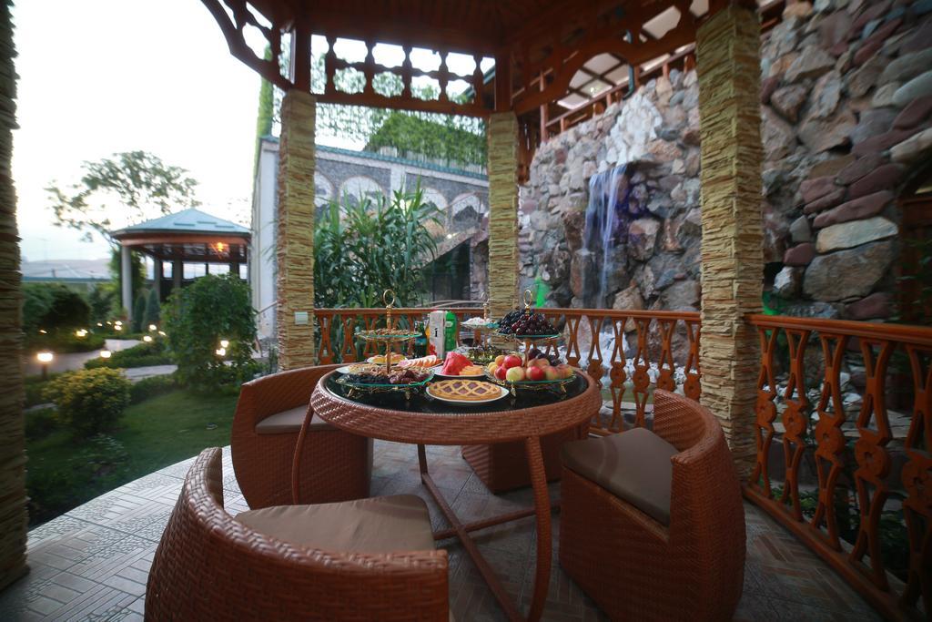 Lotte Palace דושאנבה מראה חיצוני תמונה